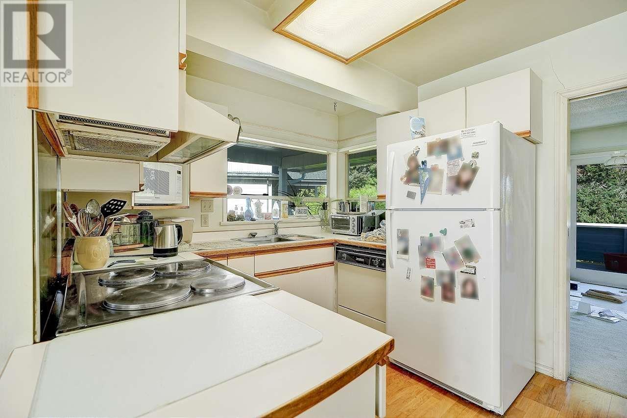 5115 Stevens Drive, Delta, British Columbia  V4M 1N8 - Photo 7 - R2821487