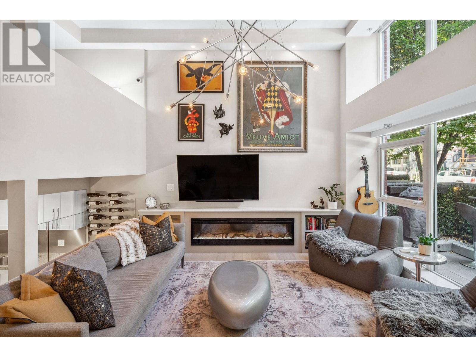 418 Helmcken Street, Vancouver, British Columbia  V6B 0B1 - Photo 1 - R2822609