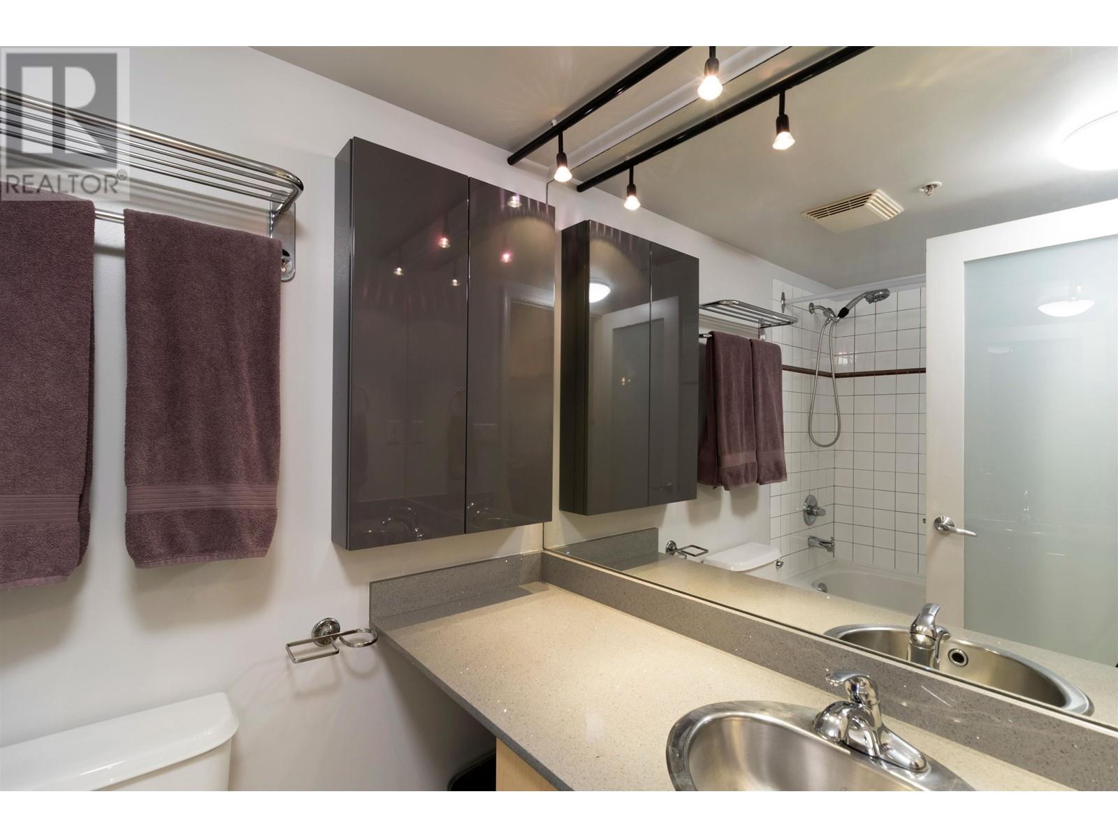 208 1 E Cordova Street, Vancouver, British Columbia  V6A 4H3 - Photo 21 - R2823546
