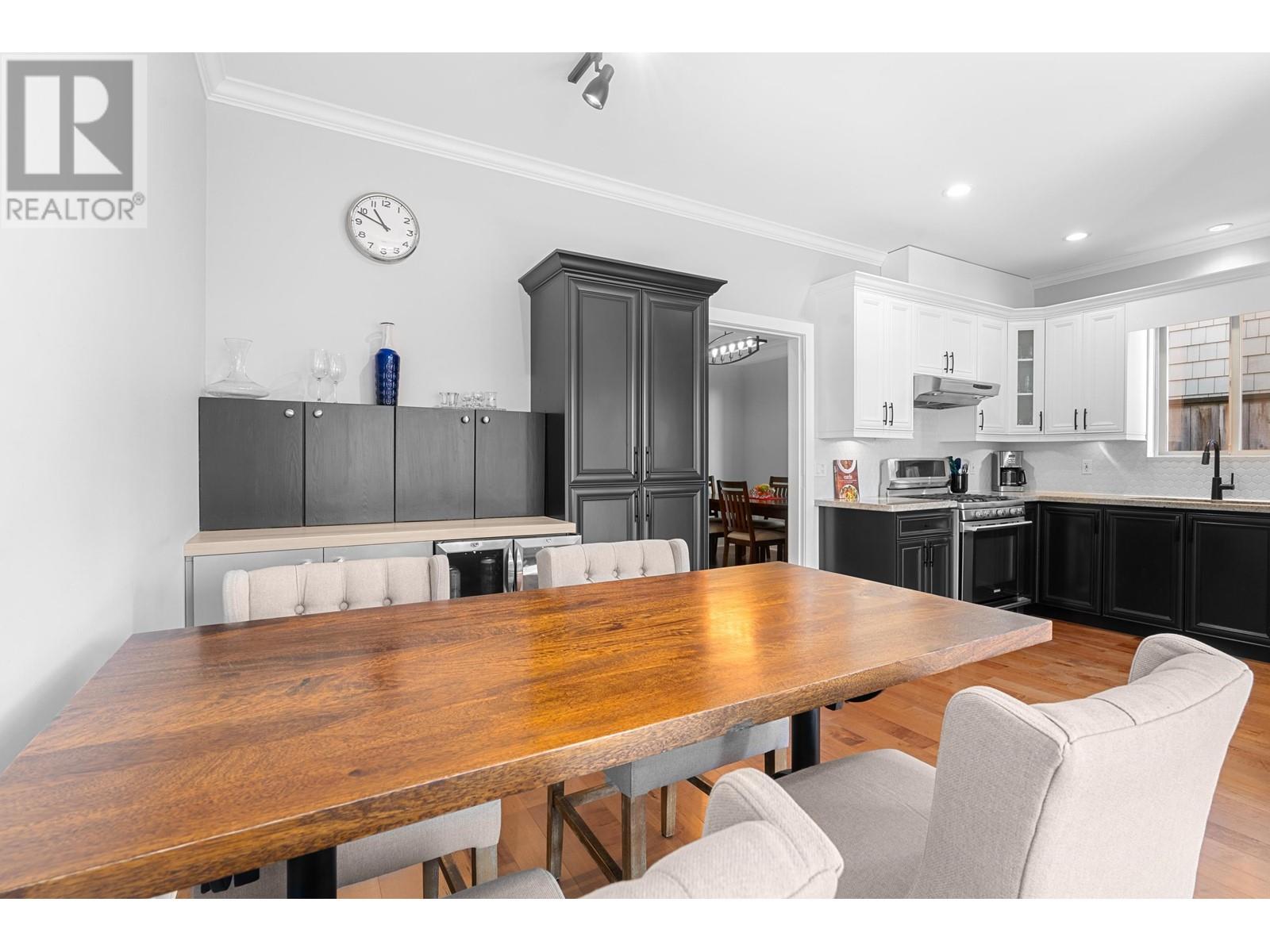 421 E 4th Street, North Vancouver, British Columbia  V7L 1J4 - Photo 10 - R2823559