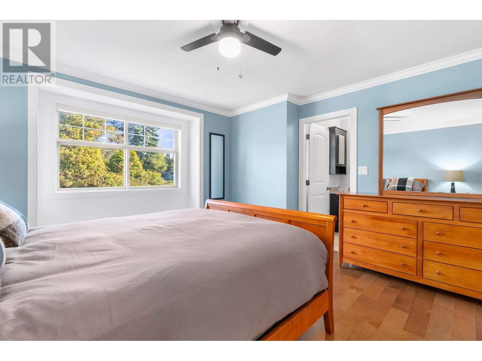 421 E 4th Street, North Vancouver, British Columbia  V7L 1J4 - Photo 14 - R2823559