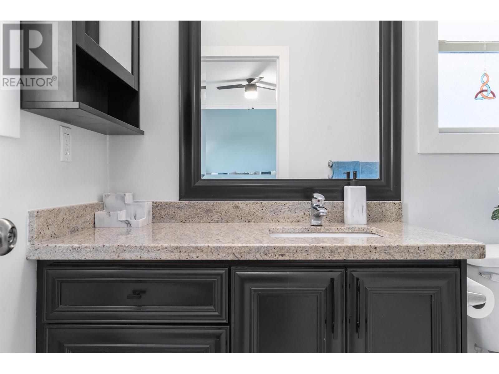 421 E 4th Street, North Vancouver, British Columbia  V7L 1J4 - Photo 19 - R2823559