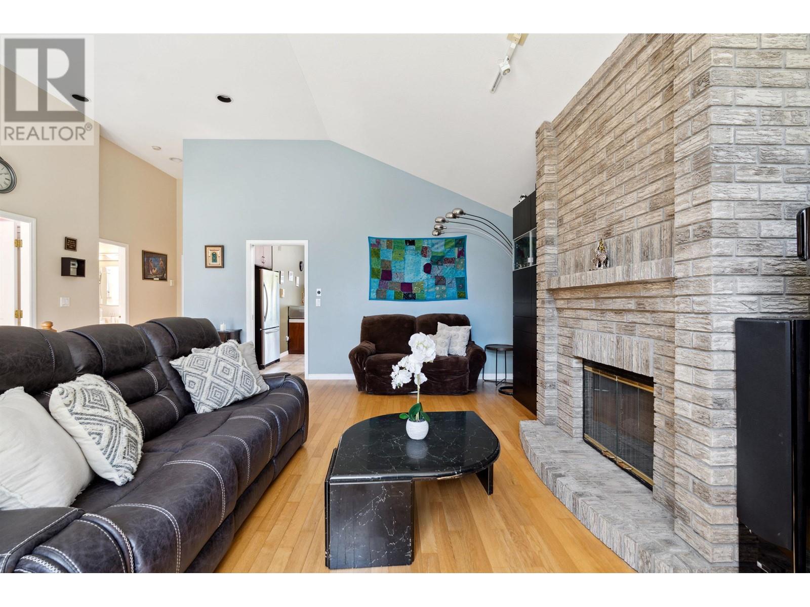 1199 Phillips Avenue, Burnaby, British Columbia  V5A 2V8 - Photo 11 - R2823607