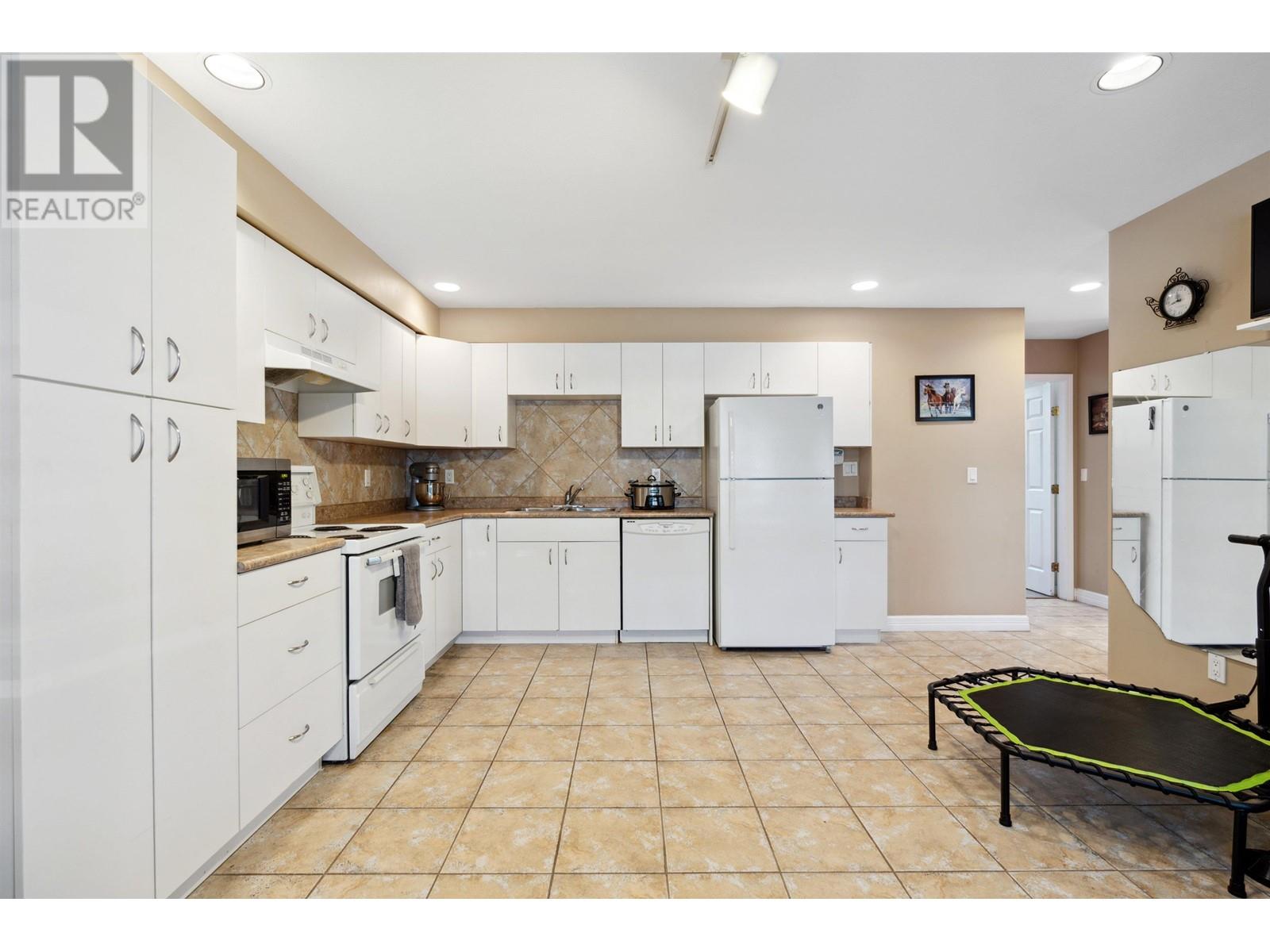 1199 Phillips Avenue, Burnaby, British Columbia  V5A 2V8 - Photo 34 - R2823607