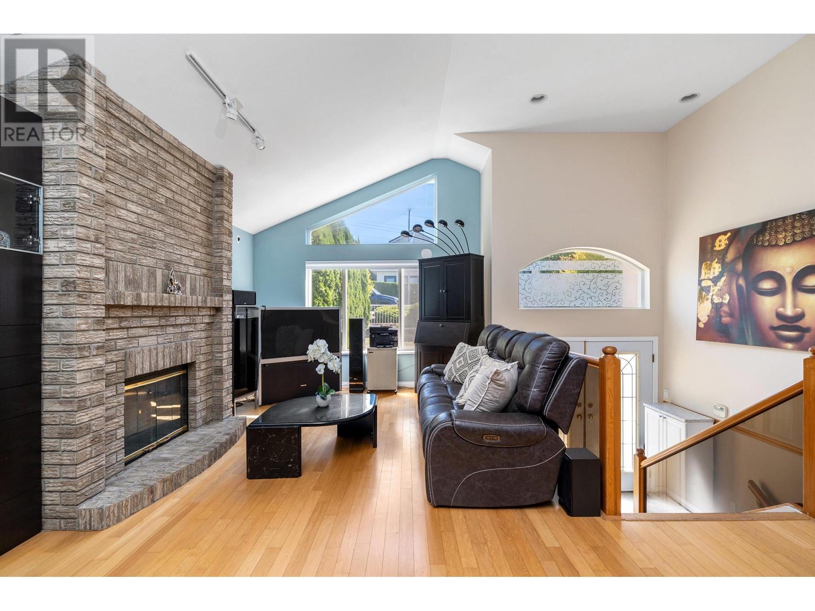 1199 Phillips Avenue, Burnaby, British Columbia  V5A 2V8 - Photo 9 - R2823607