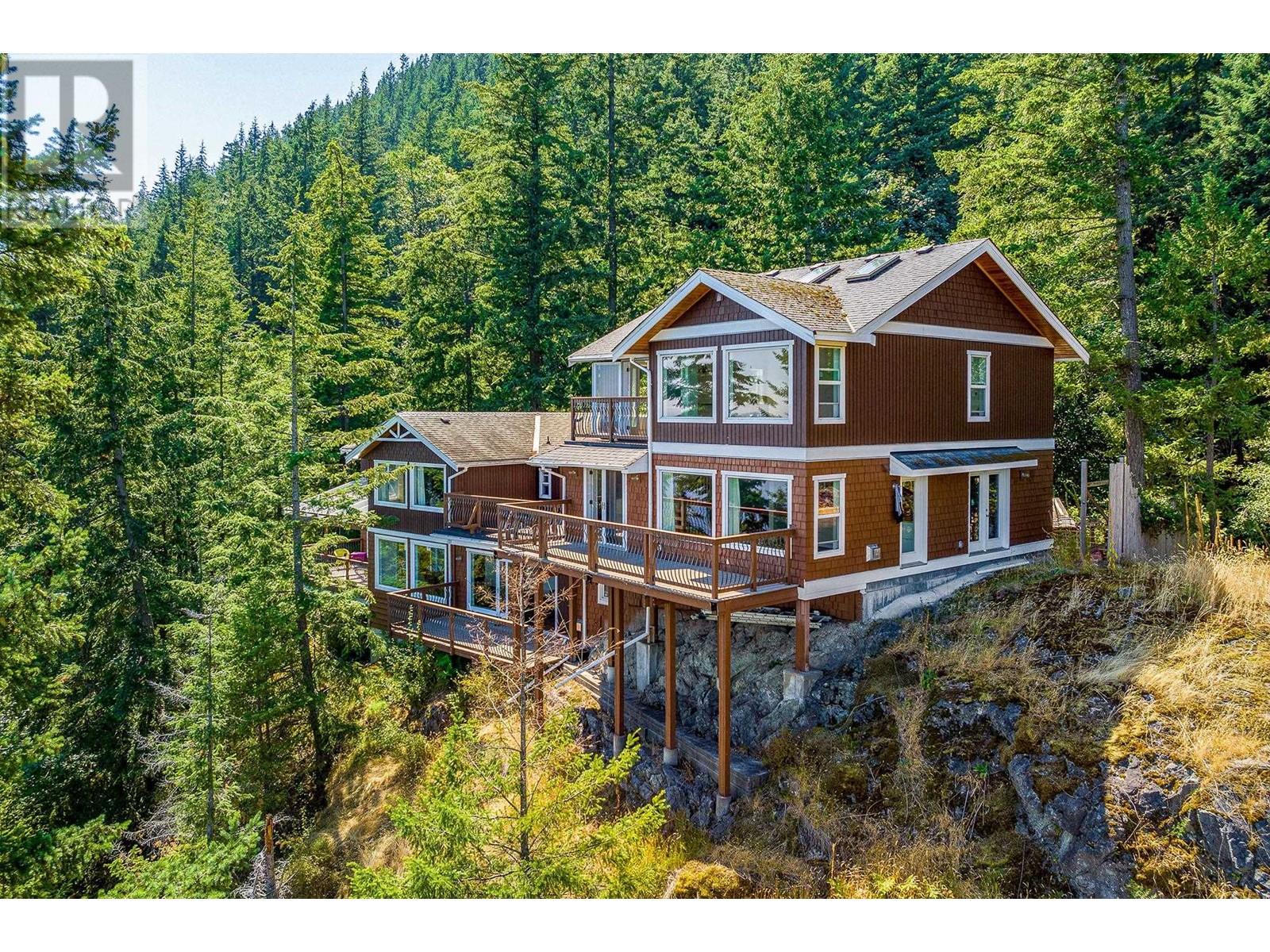 927 Valhalla Place, Bowen Island, British Columbia  V0N 1G1 - Photo 15 - R2823562