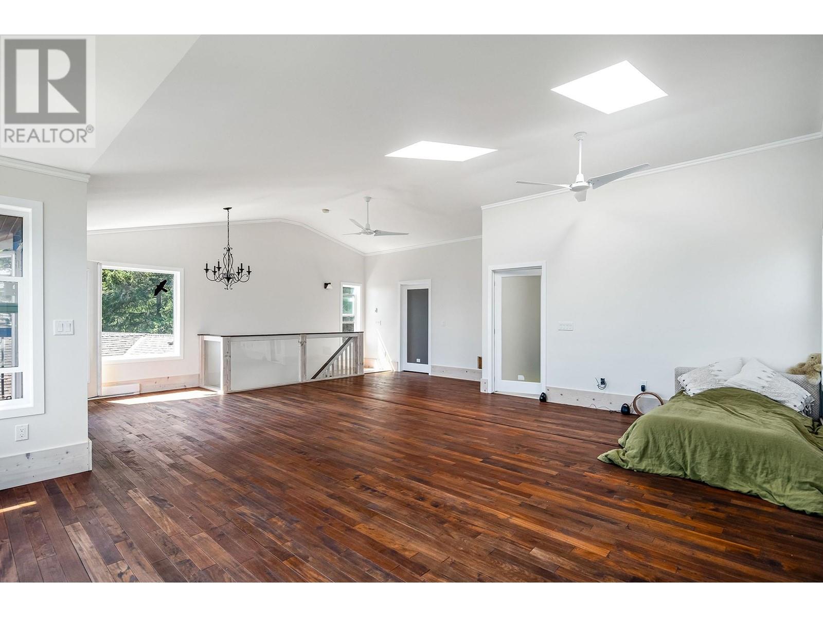 927 Valhalla Place, Bowen Island, British Columbia  V0N 1G1 - Photo 18 - R2823562