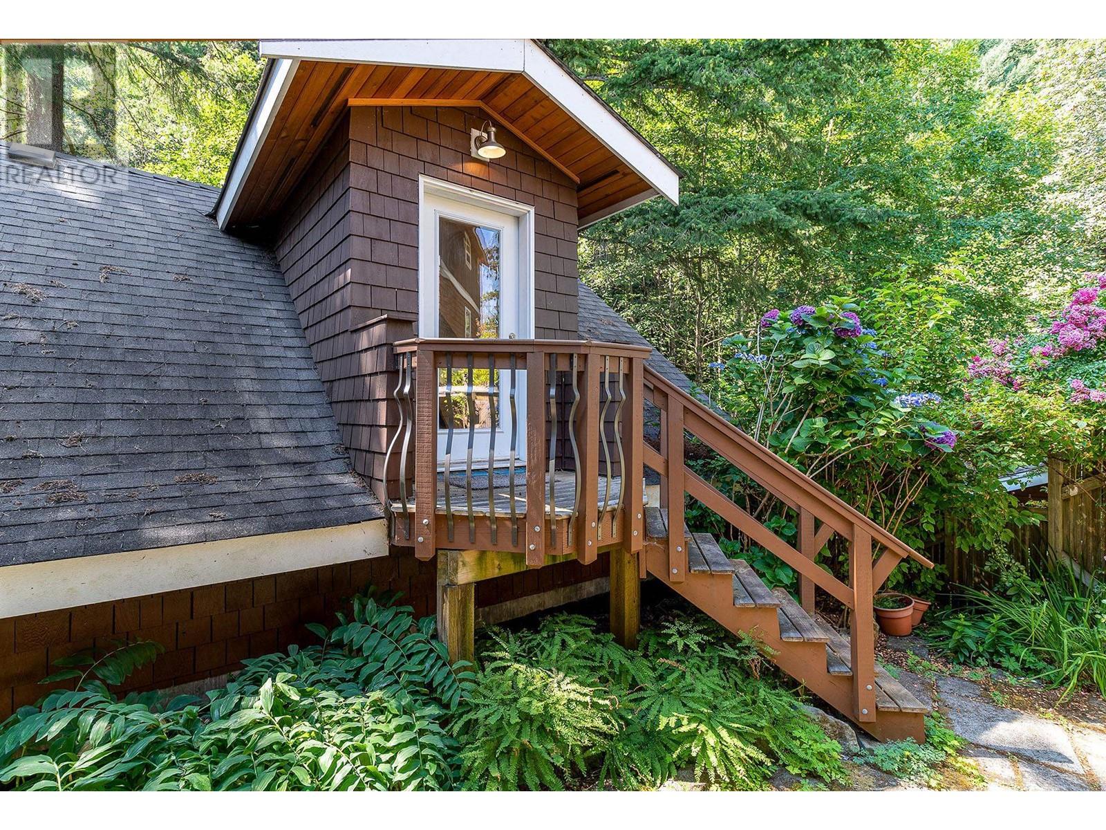 927 Valhalla Place, Bowen Island, British Columbia  V0N 1G1 - Photo 28 - R2823562