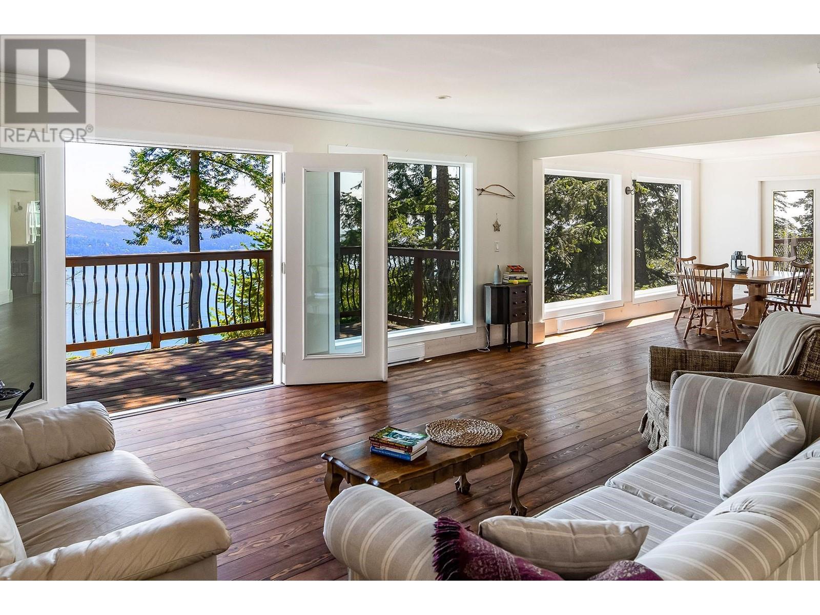 927 Valhalla Place, Bowen Island, British Columbia  V0N 1G1 - Photo 4 - R2823562