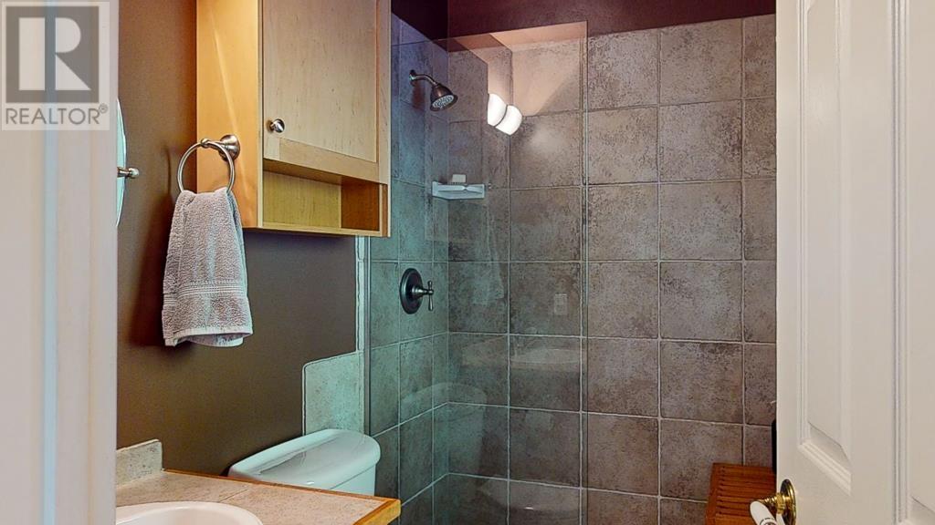 5885 Sandy Hook Road, Sechelt, British Columbia  V0N 3A4 - Photo 14 - R2823573