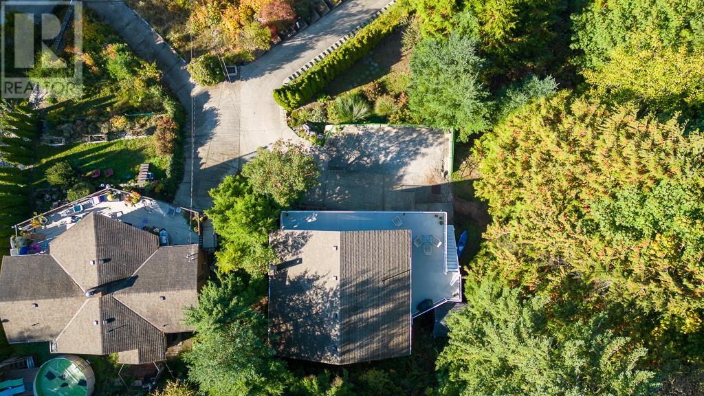 5885 Sandy Hook Road, Sechelt, British Columbia  V0N 3A4 - Photo 3 - R2823573