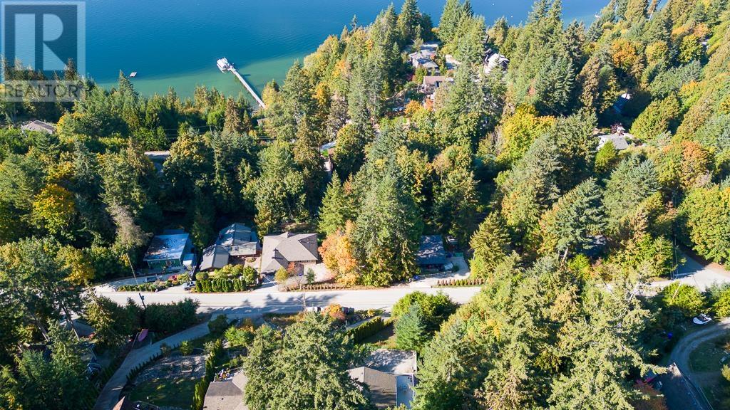 5885 Sandy Hook Road, Sechelt, British Columbia  V0N 3A4 - Photo 4 - R2823573