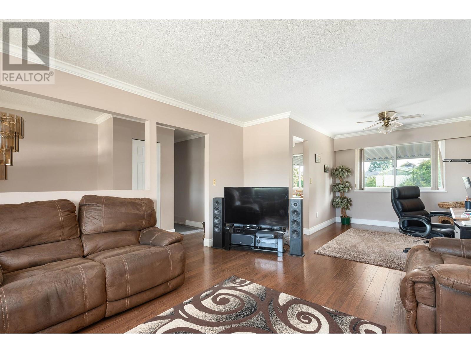 12344 228 Street, Maple Ridge, British Columbia  V2X 6M4 - Photo 5 - R2823609