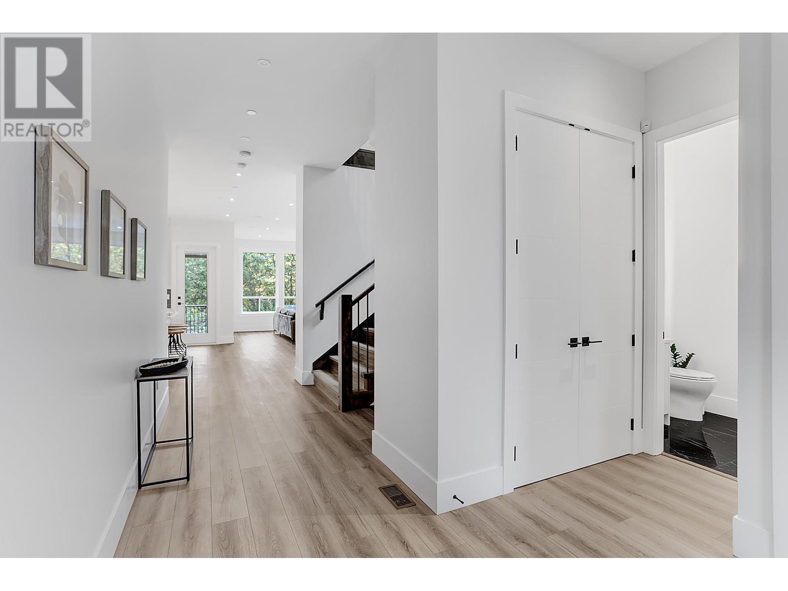 11018 243b Street, Maple Ridge, British Columbia  V0V 0V0 - Photo 2 - R2823622