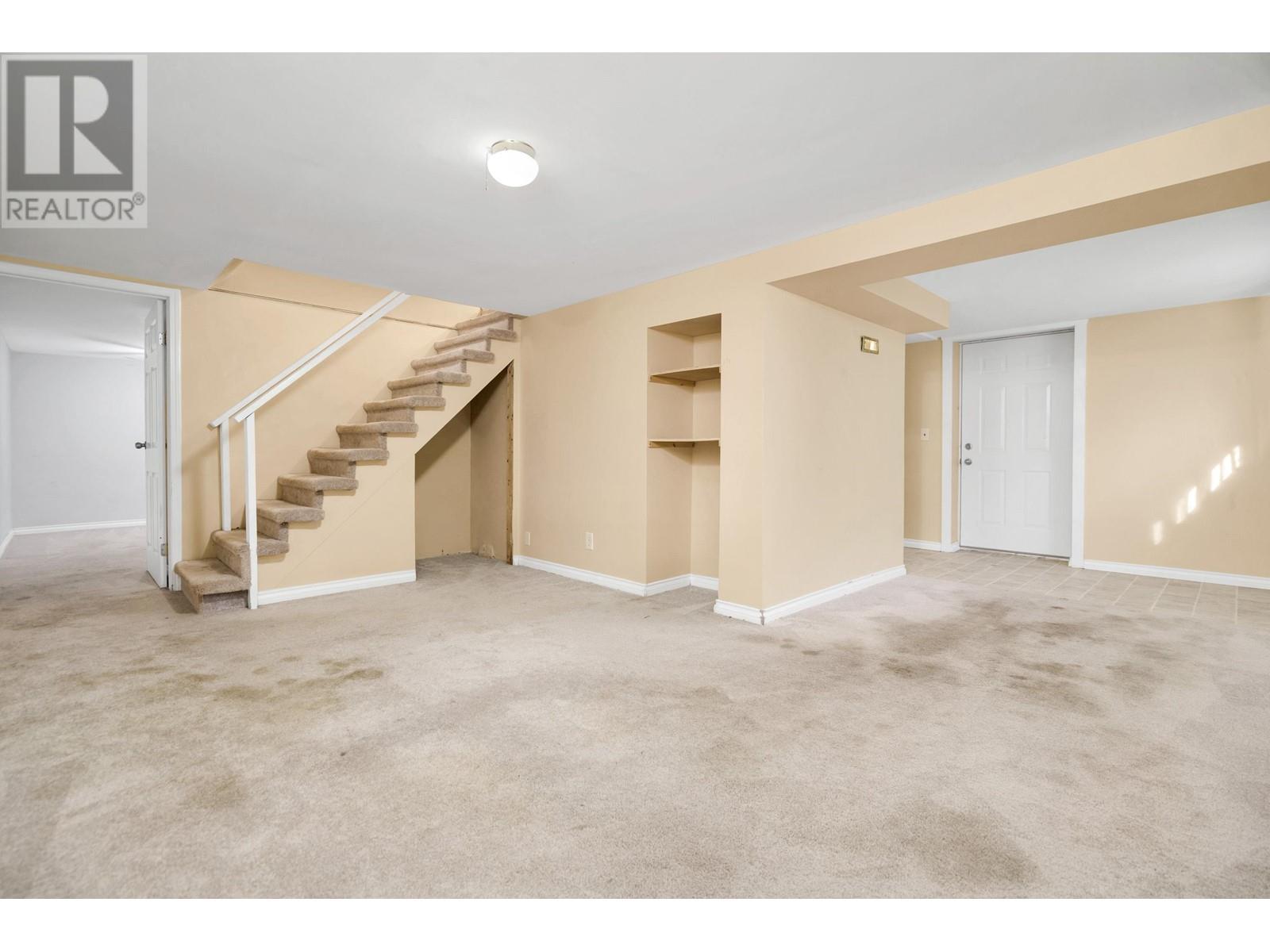 22023 Cliff Avenue, Maple Ridge, British Columbia  V2X 2L3 - Photo 13 - R2822790