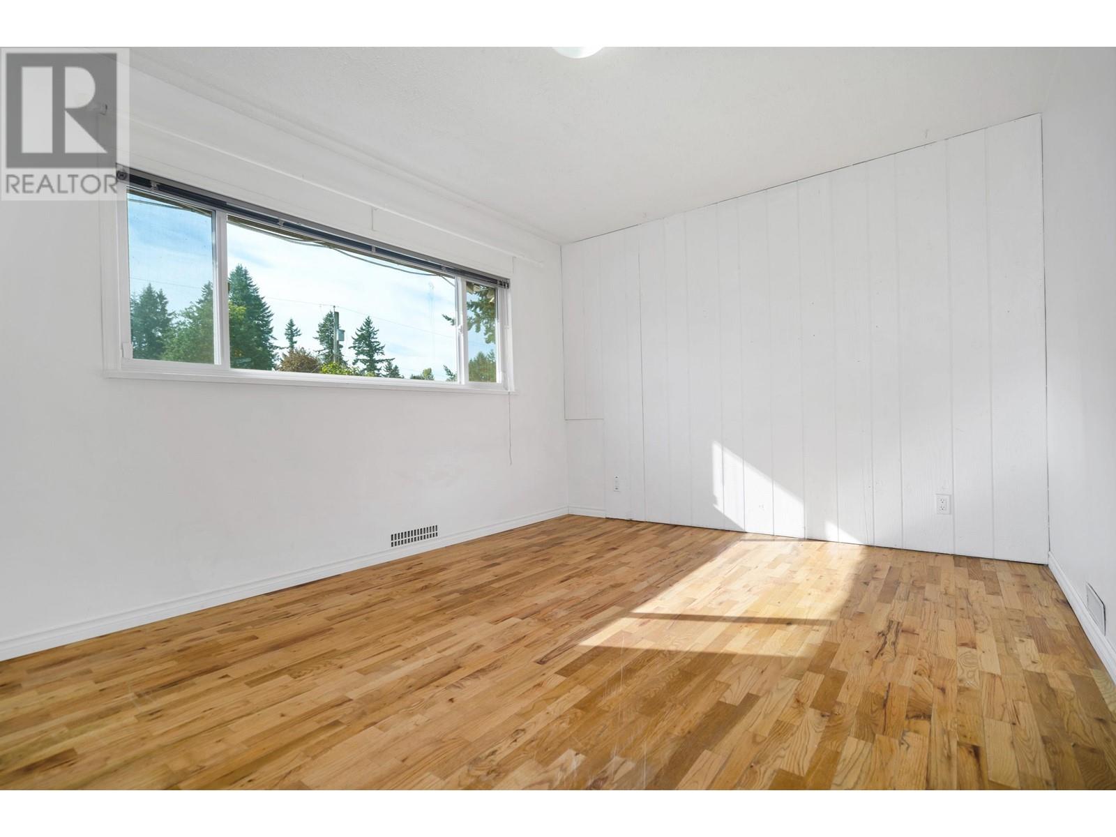 22023 Cliff Avenue, Maple Ridge, British Columbia  V2X 2L3 - Photo 11 - R2822790