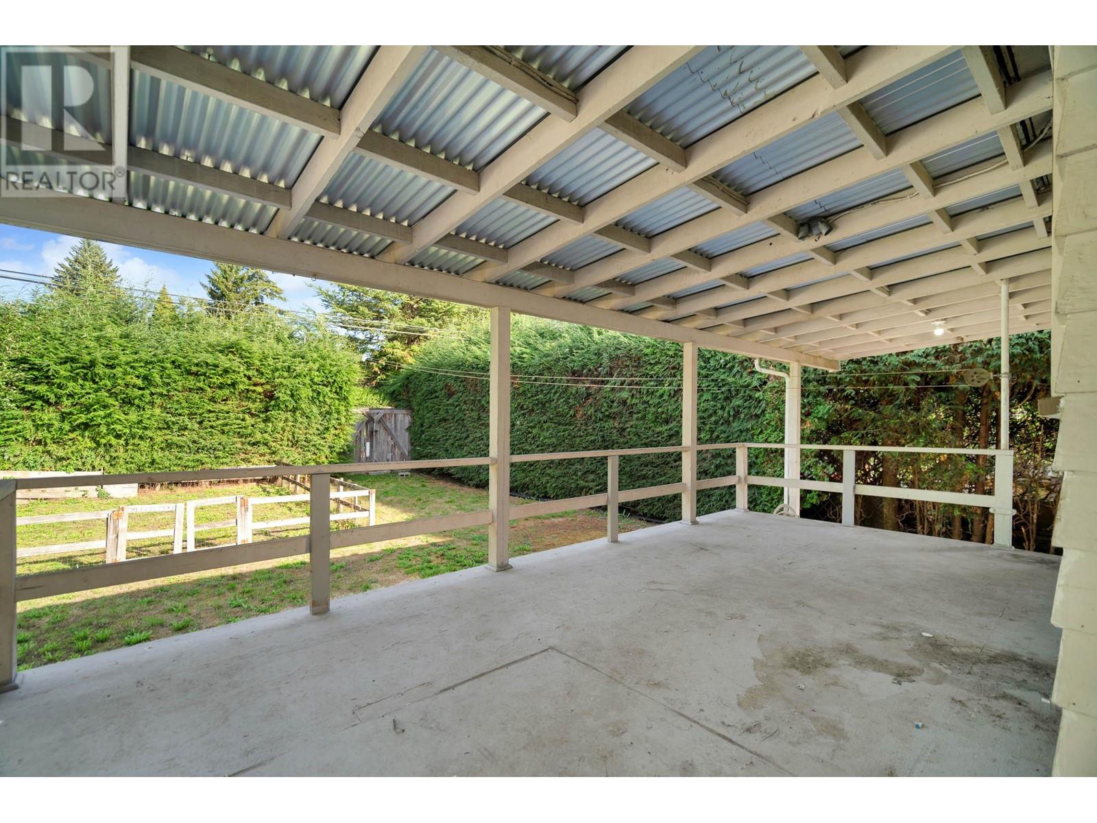 22023 Cliff Avenue, Maple Ridge, British Columbia  V2X 2L3 - Photo 17 - R2822790