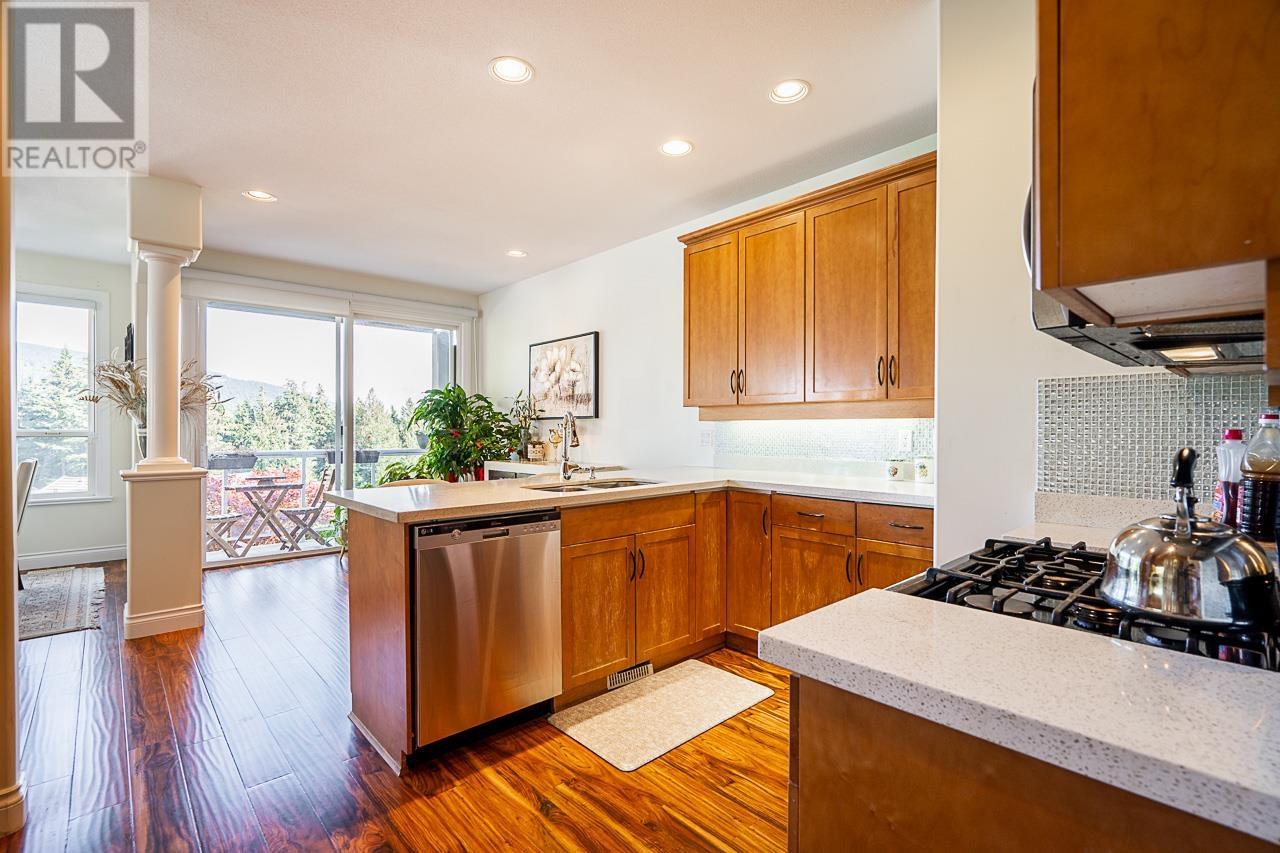 2177 Parkway Boulevard, Coquitlam, British Columbia  V3E 3K5 - Photo 12 - R2816999