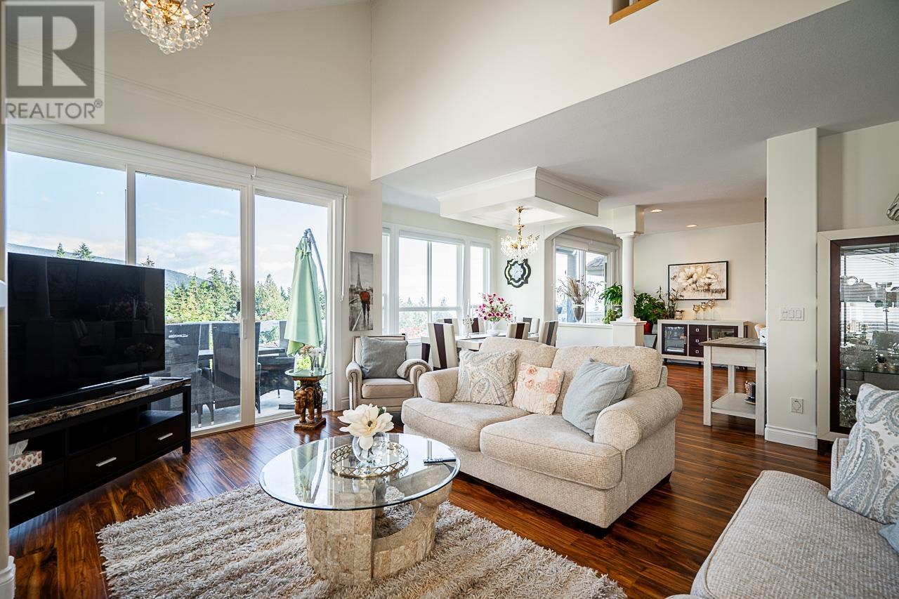 2177 Parkway Boulevard, Coquitlam, British Columbia  V3E 3K5 - Photo 6 - R2816999