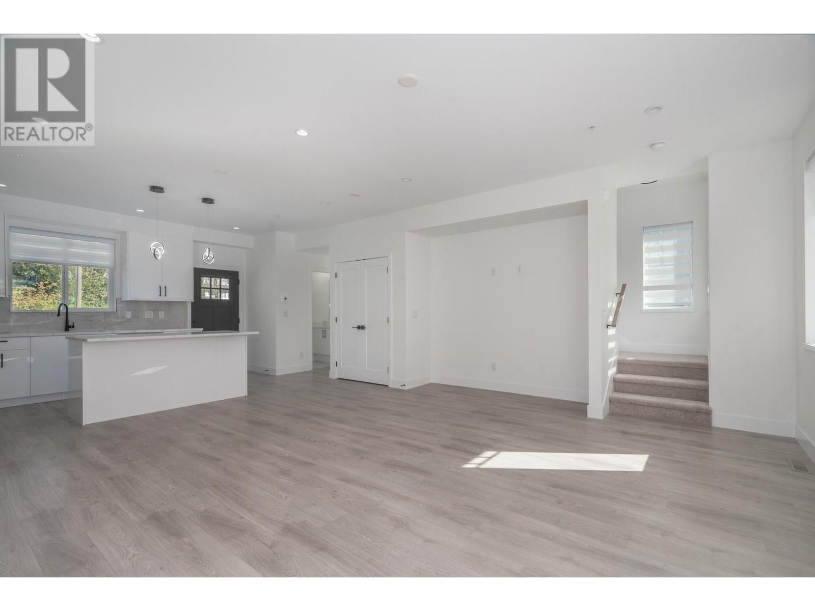 19 23108 Lougheed Highway, Maple Ridge, British Columbia  V2X 2W3 - Photo 6 - R2823628