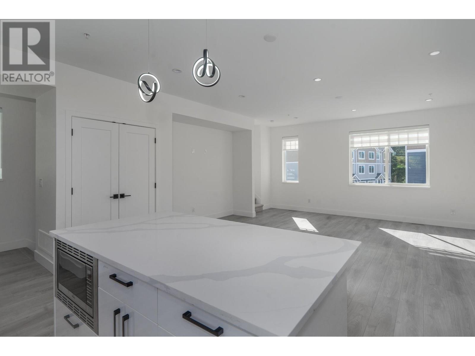 19 23108 Lougheed Highway, Maple Ridge, British Columbia  V2X 2W3 - Photo 13 - R2823628