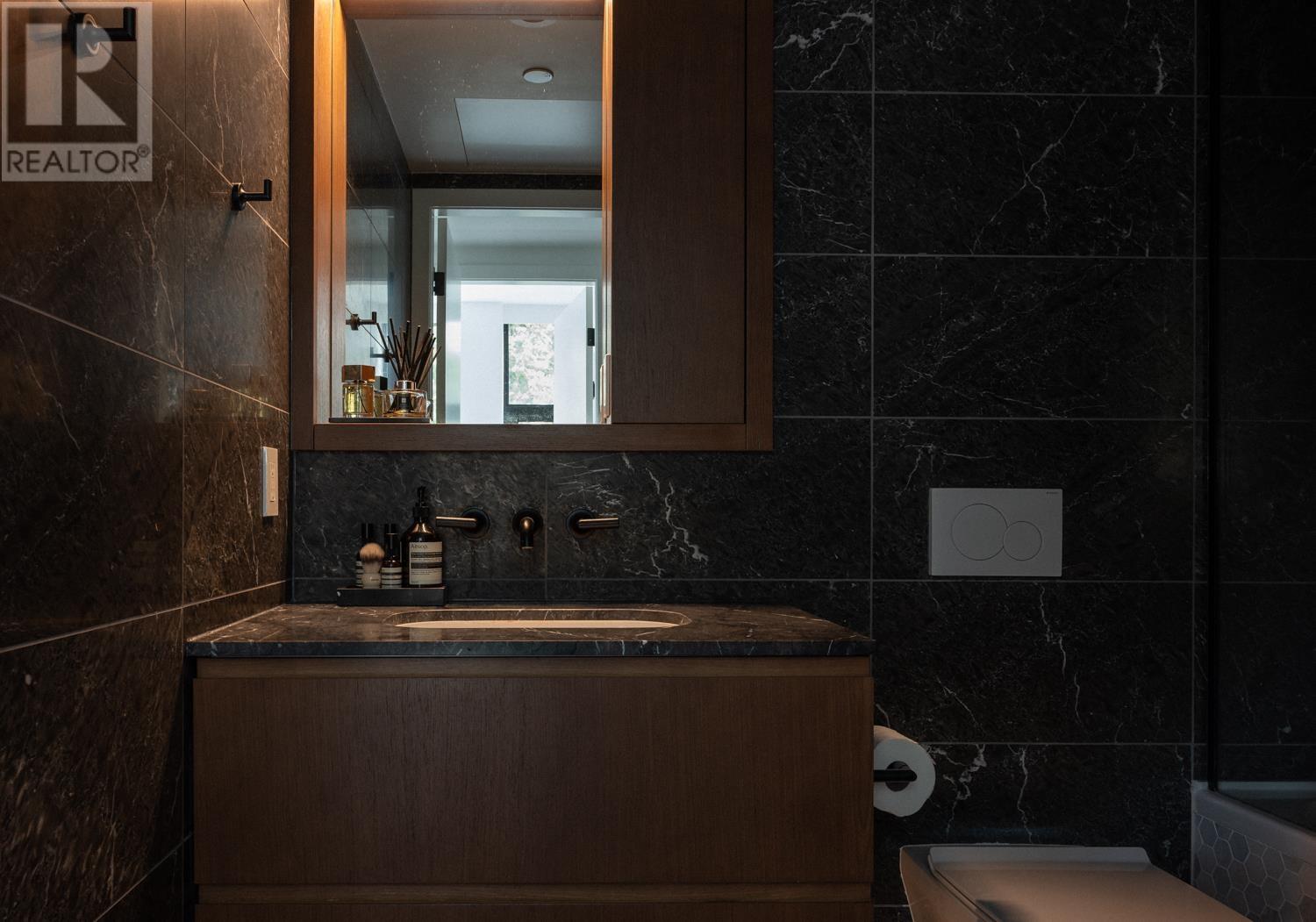 301 1365 Davie Street, Vancouver, British Columbia  V6E 1N5 - Photo 13 - R2823652
