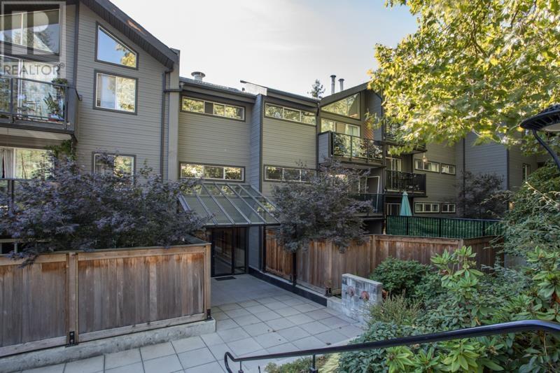 308 230 MOWAT STREET, new westminster, British Columbia