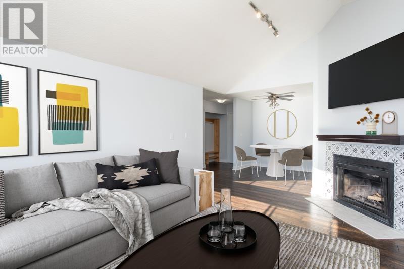308 230 Mowat Street, New Westminster, British Columbia  V3M 4B2 - Photo 2 - R2823722