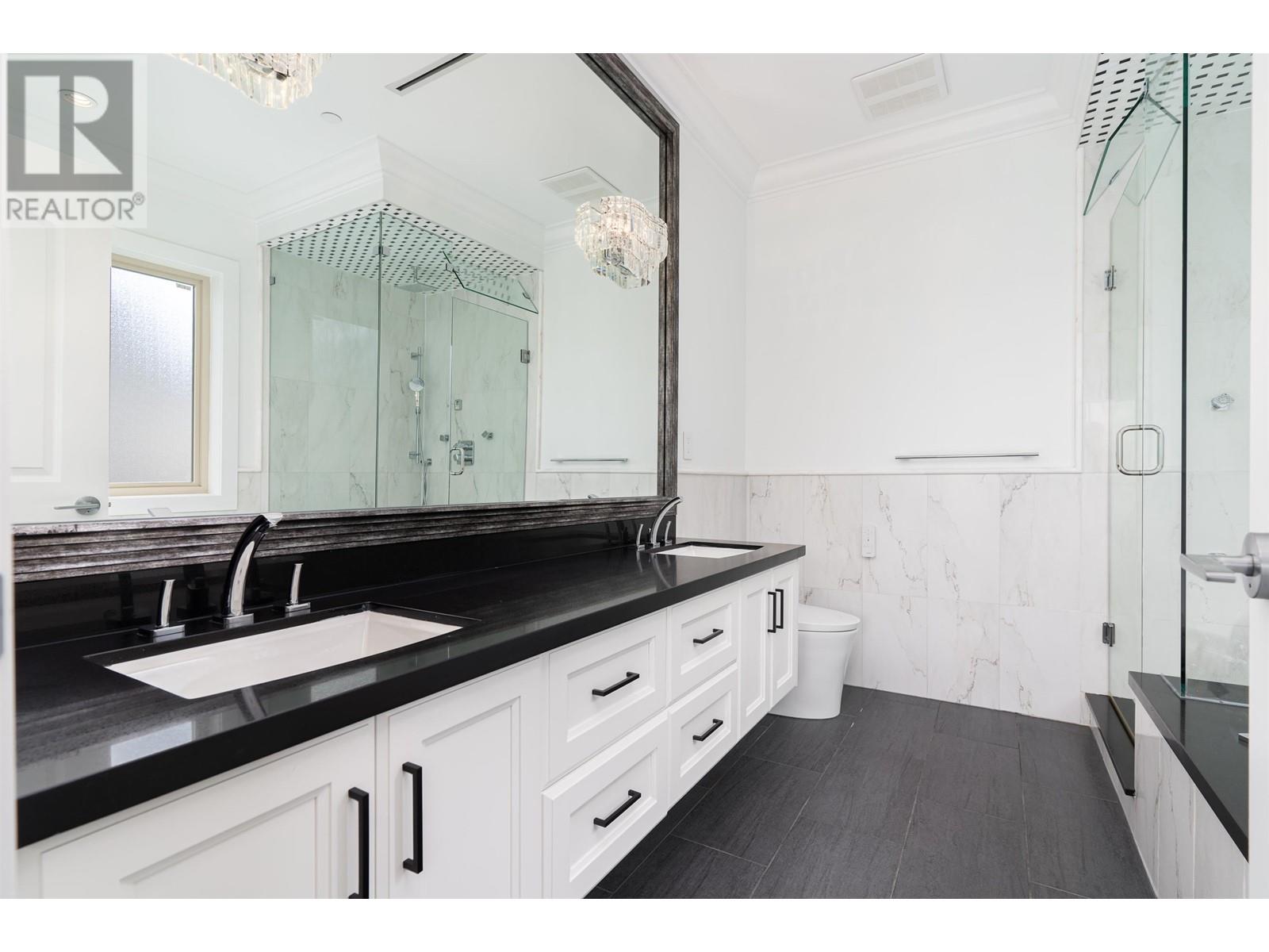 2576 Edgar Crescent, Vancouver, British Columbia  V6L 2G4 - Photo 13 - R2823422