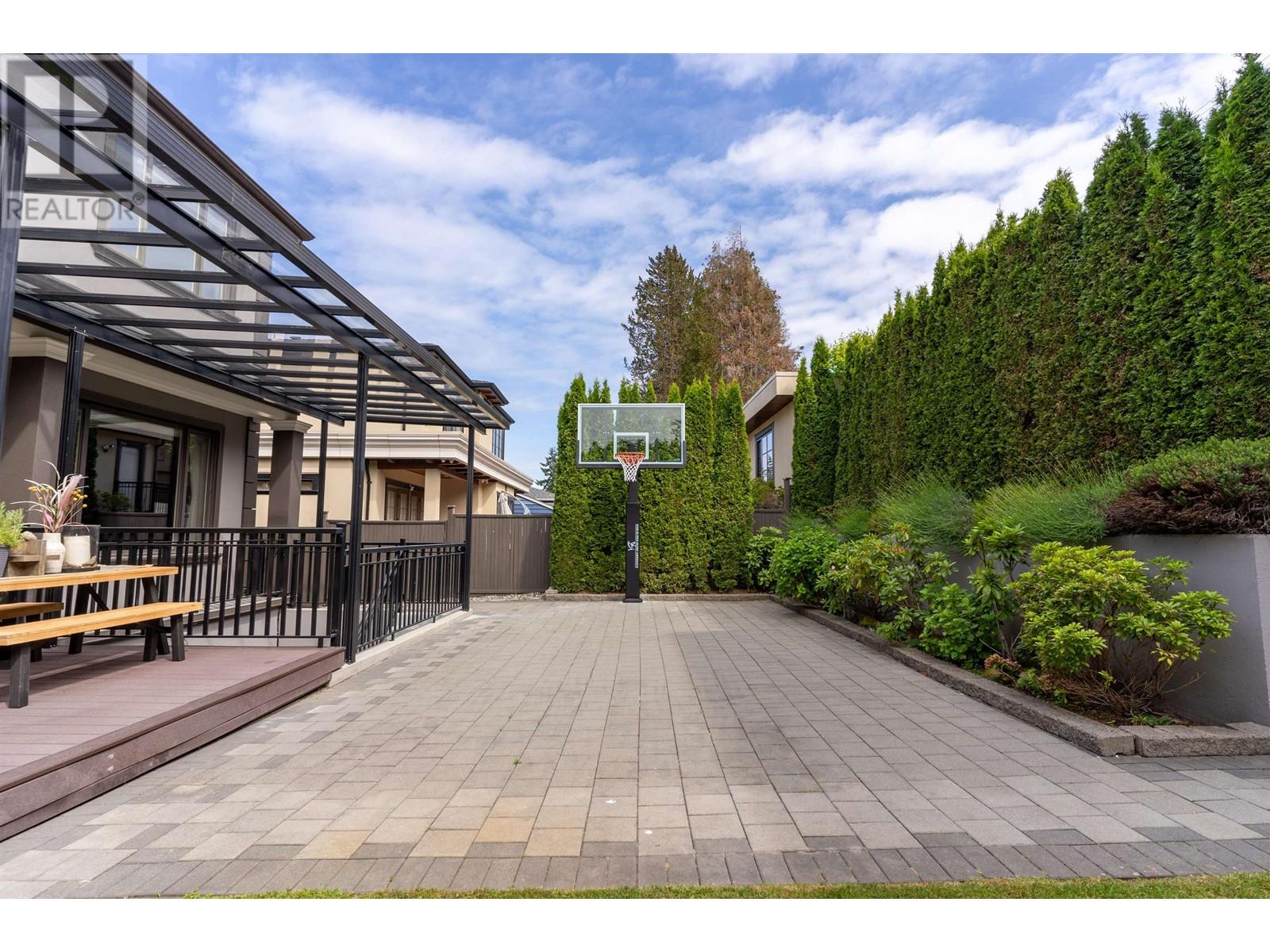 2576 Edgar Crescent, Vancouver, British Columbia  V6L 2G4 - Photo 25 - R2823422