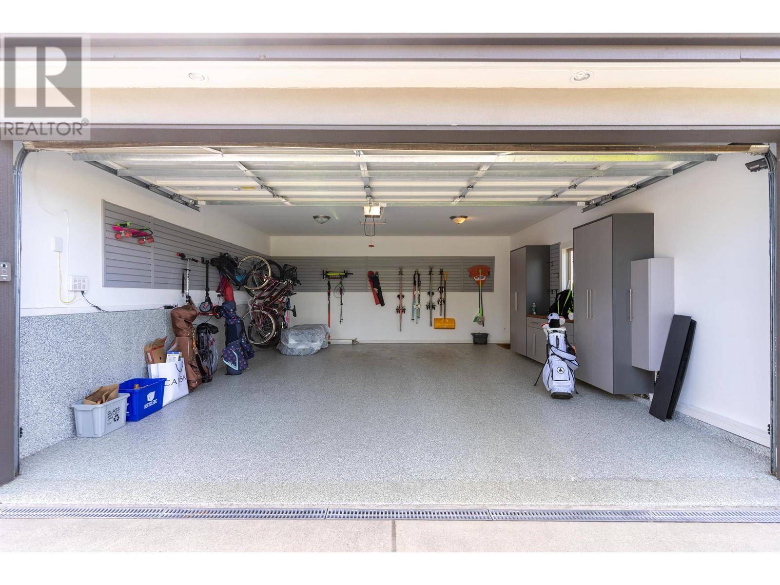 2576 Edgar Crescent, Vancouver, British Columbia  V6L 2G4 - Photo 27 - R2823422