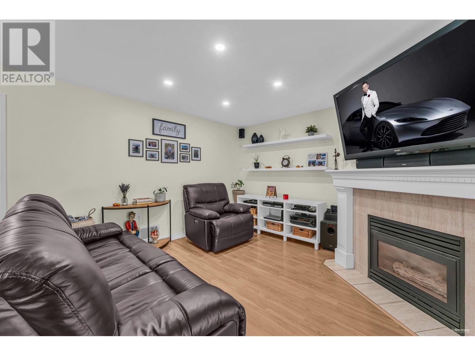 1910 Colodin Close, Port Coquitlam, British Columbia  V3C 6K6 - Photo 14 - R2823637