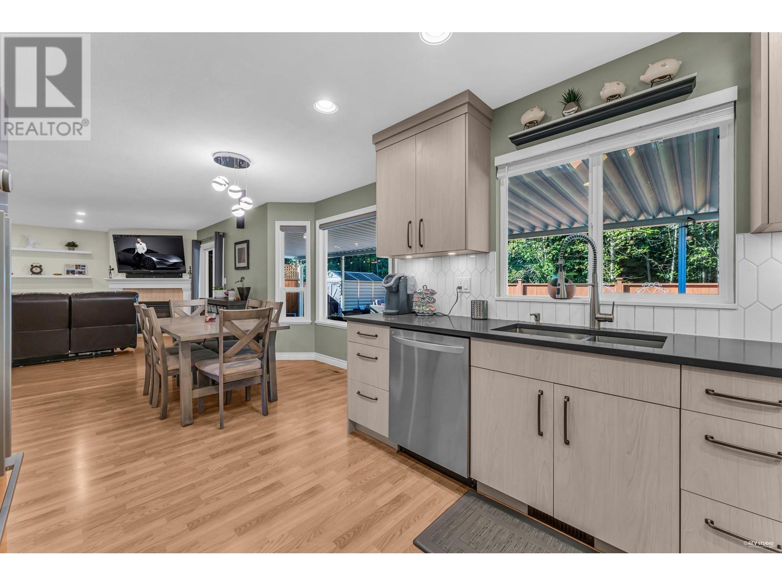 1910 Colodin Close, Port Coquitlam, British Columbia  V3C 6K6 - Photo 24 - R2823637