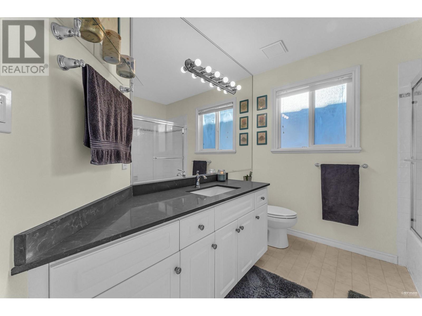 1910 Colodin Close, Port Coquitlam, British Columbia  V3C 6K6 - Photo 38 - R2823637