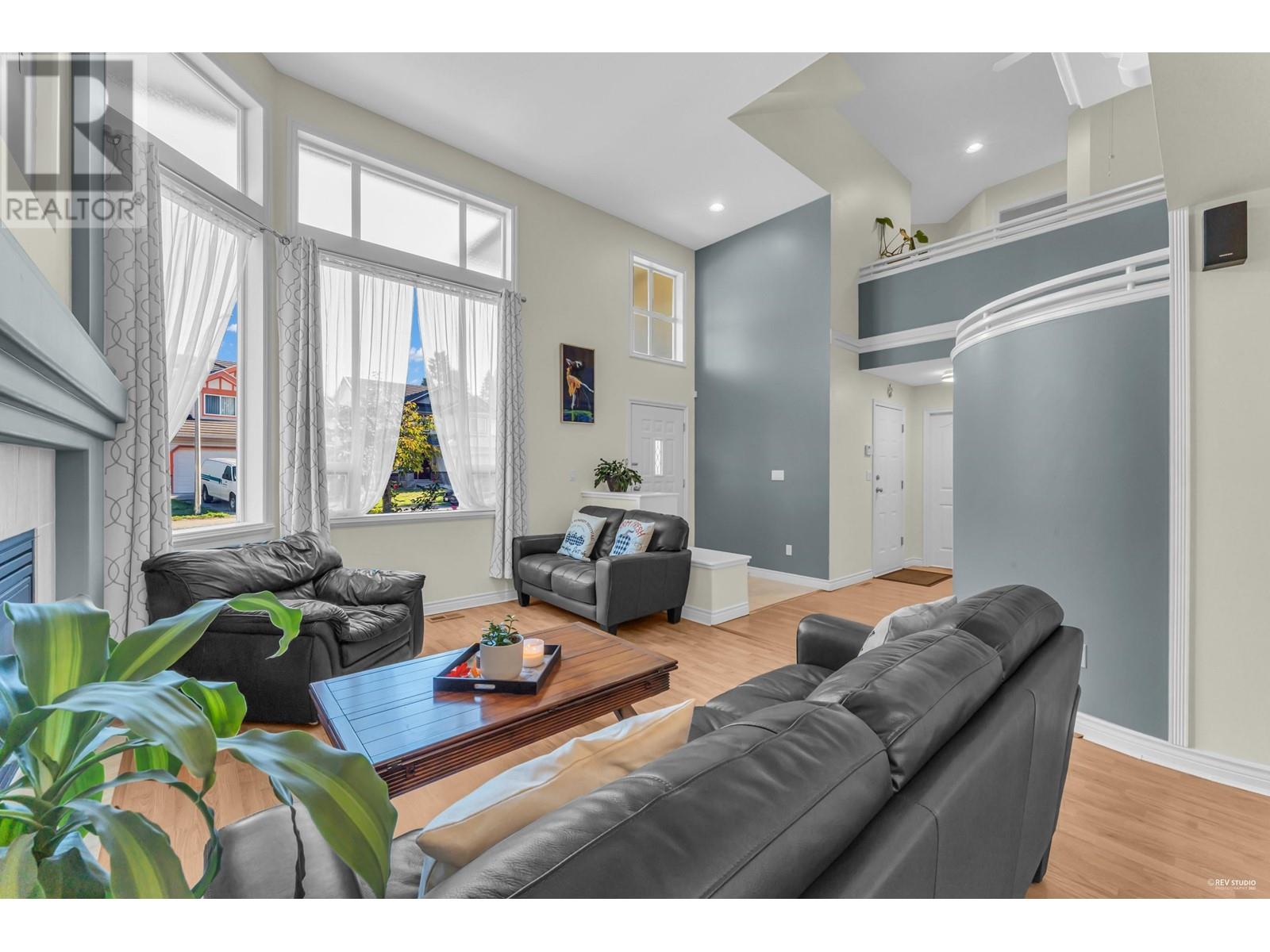 1910 Colodin Close, Port Coquitlam, British Columbia  V3C 6K6 - Photo 6 - R2823637