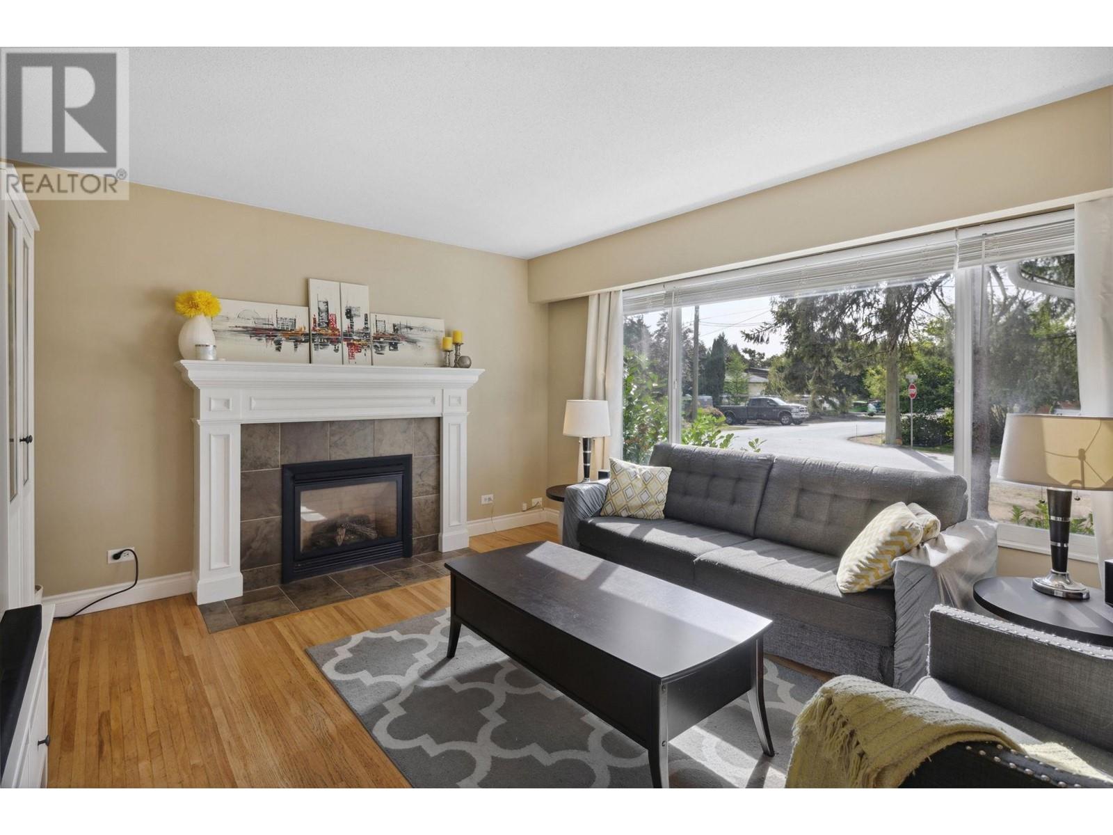 21371 122 Avenue, Maple Ridge, British Columbia  V2X 3W4 - Photo 5 - R2823726
