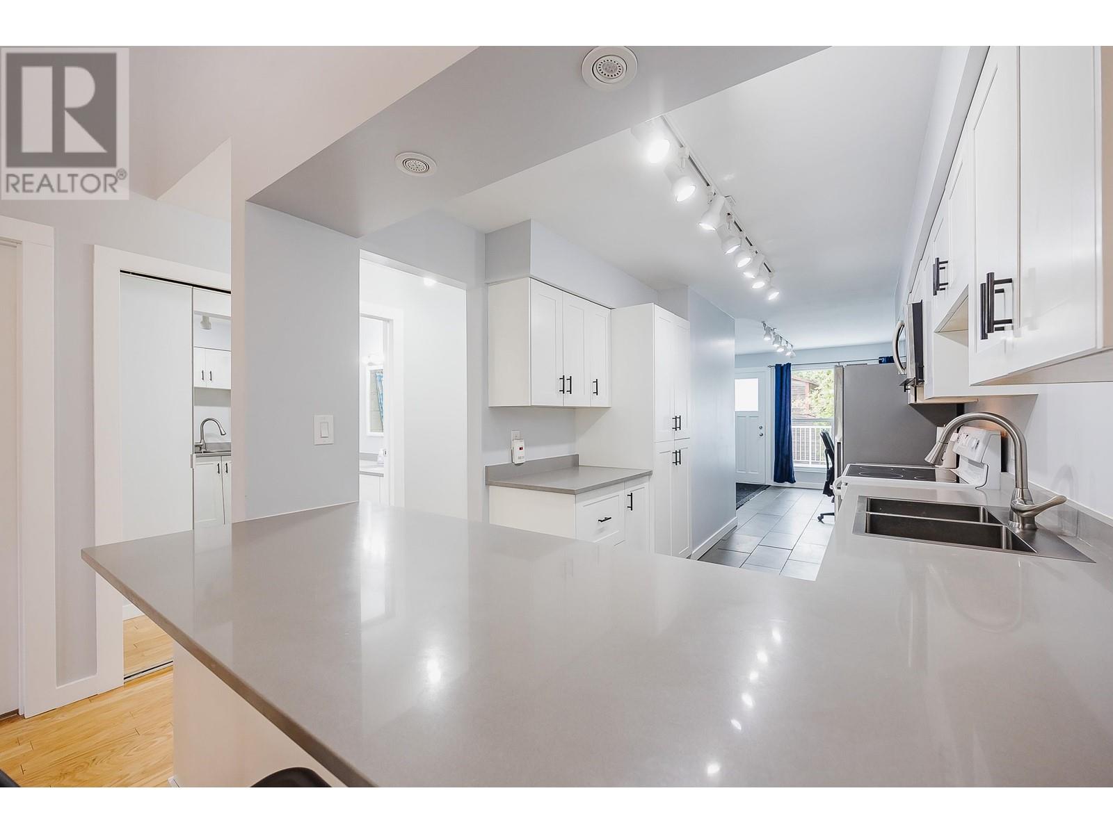 773 CLARKE ROAD, coquitlam, British Columbia