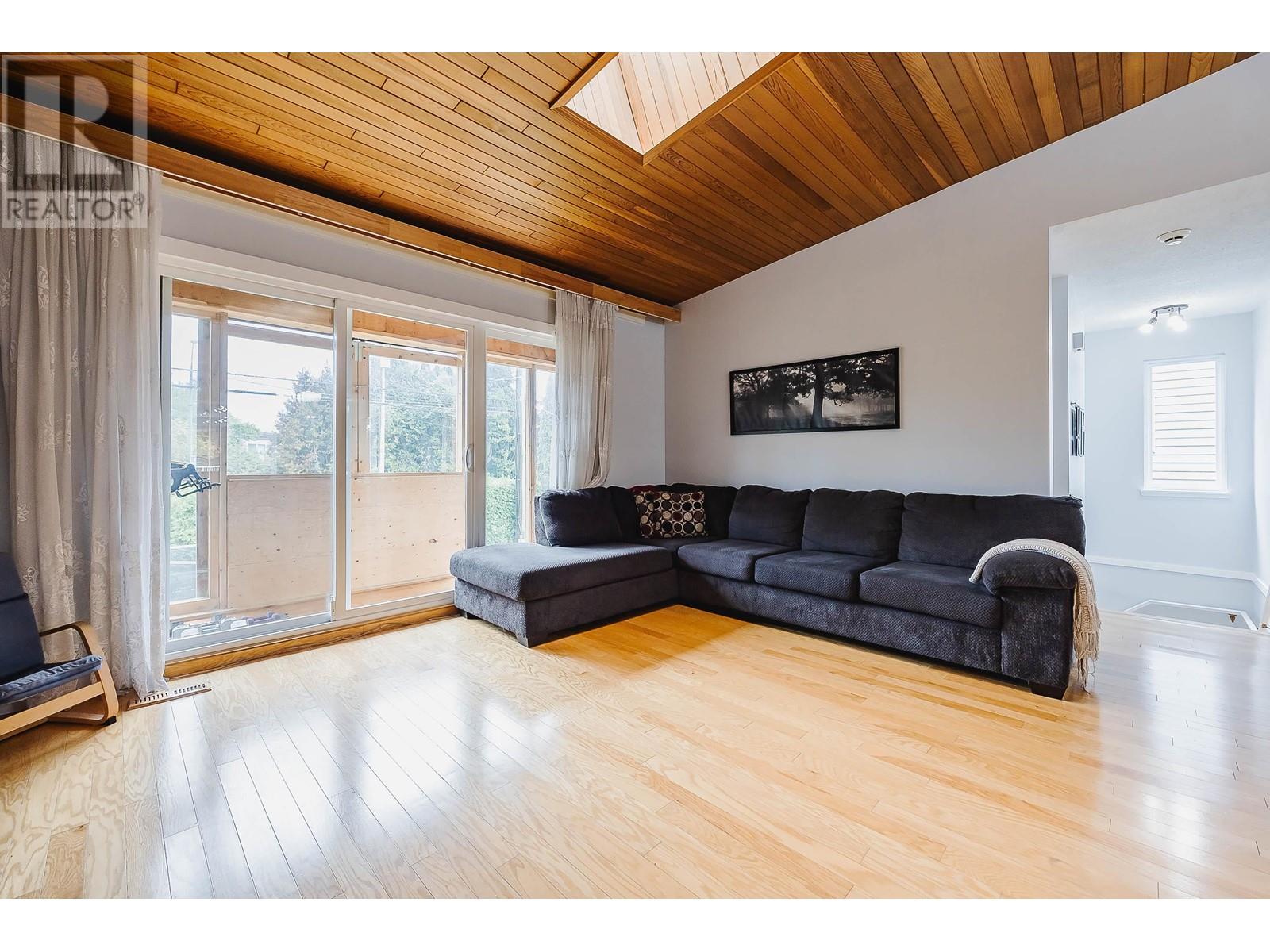 773 Clarke Road, Coquitlam, British Columbia  V3J 7P3 - Photo 9 - R2823129