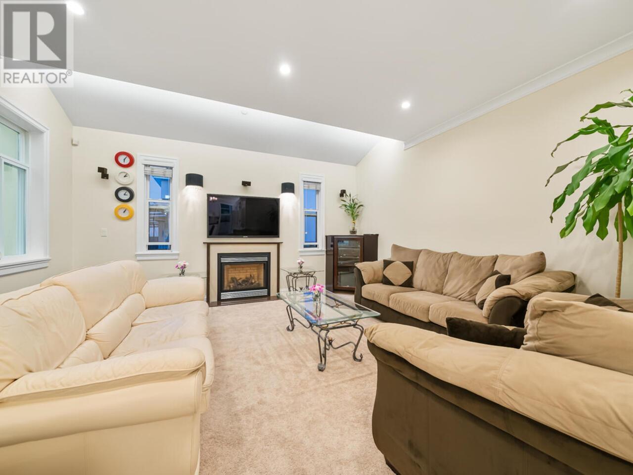 617 E 52nd Avenue, Vancouver, British Columbia  V5X 1G8 - Photo 2 - R2823538