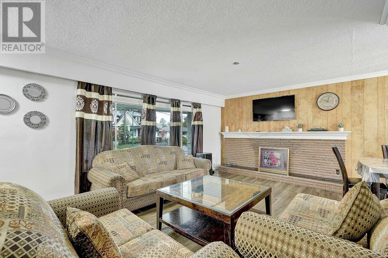 6750 6 Street, Burnaby, British Columbia  V5E 3S7 - Photo 3 - R2823376
