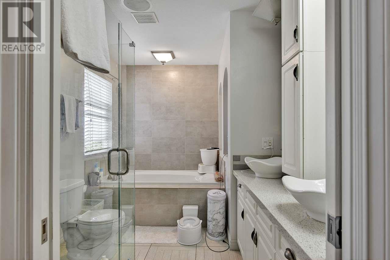 24010 100 Avenue, Maple Ridge, British Columbia  V2W 1Z9 - Photo 24 - R2823633