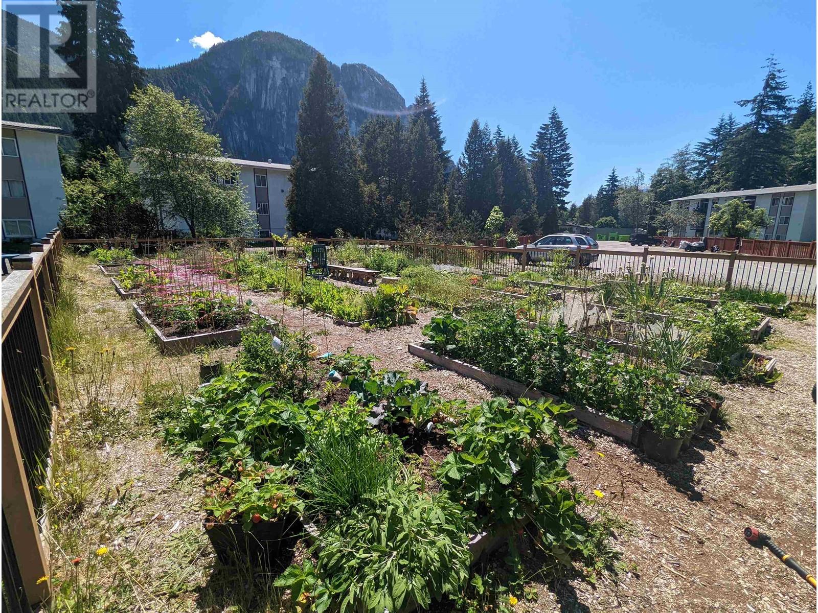 44 38177 Westway Avenue, Squamish, British Columbia  V8B 0Y4 - Photo 3 - R2823806