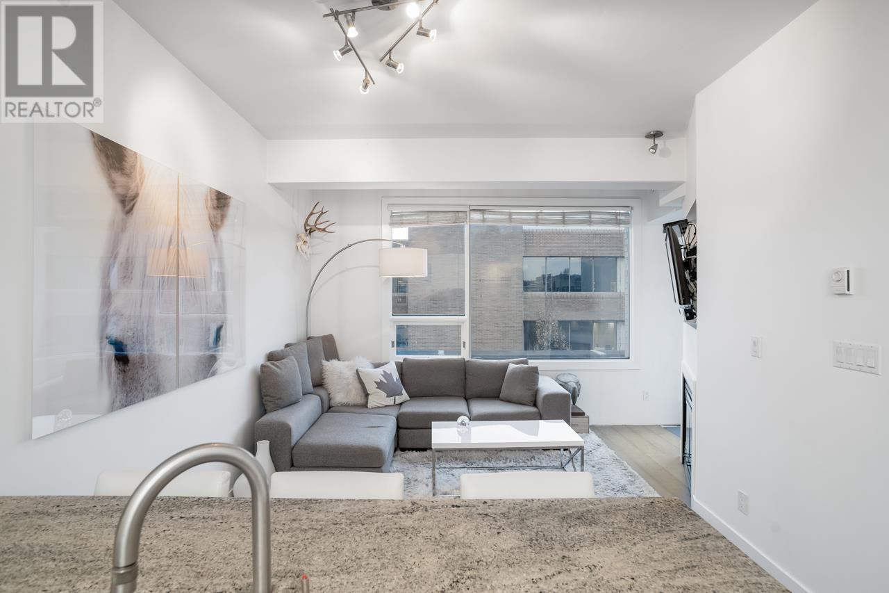 602 1888 York Avenue, Vancouver, British Columbia  V6J 5H8 - Photo 2 - R2823841