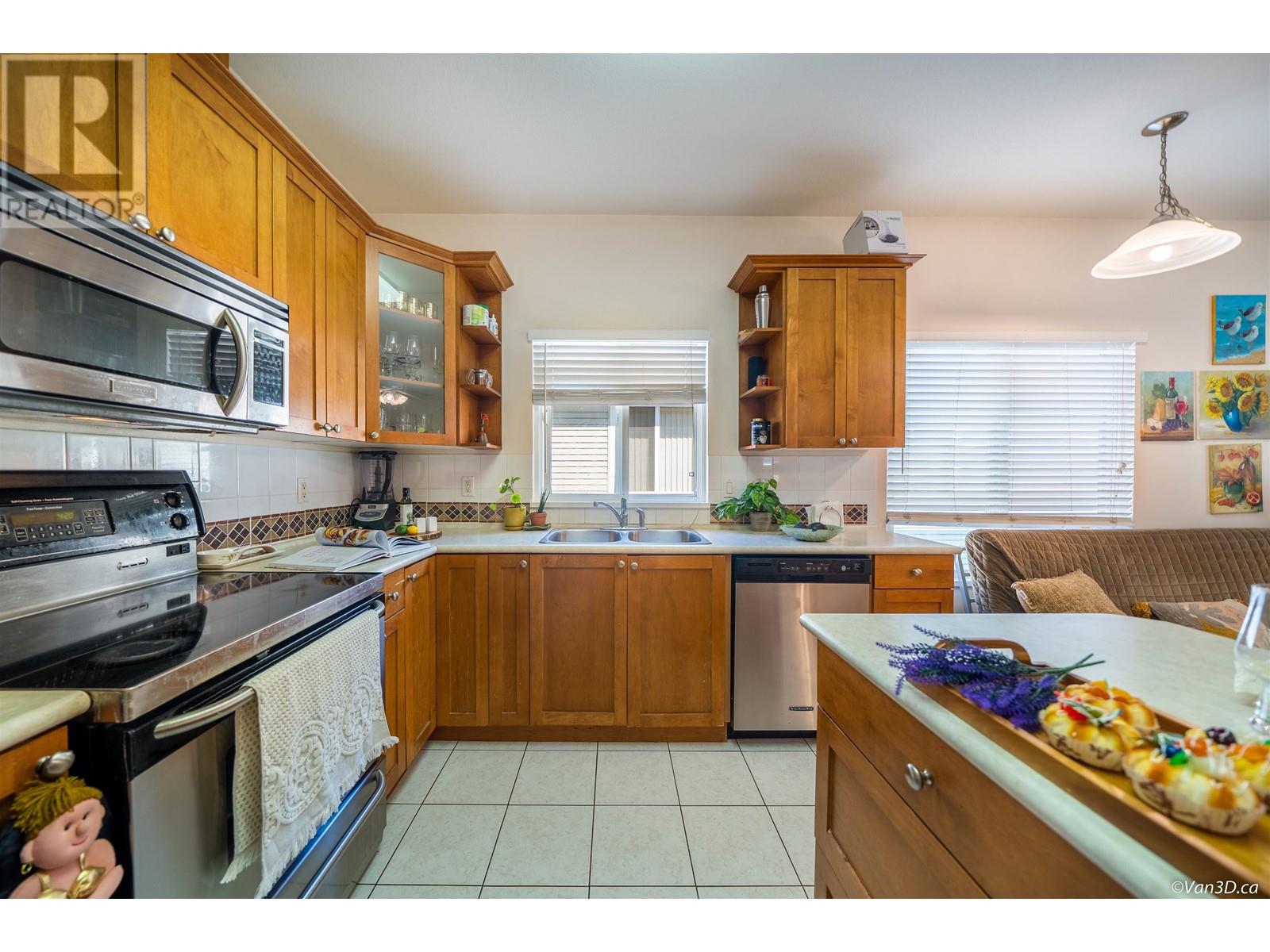 2624 Lincoln Avenue, Port Coquitlam, British Columbia  V3B 8E5 - Photo 10 - R2823783