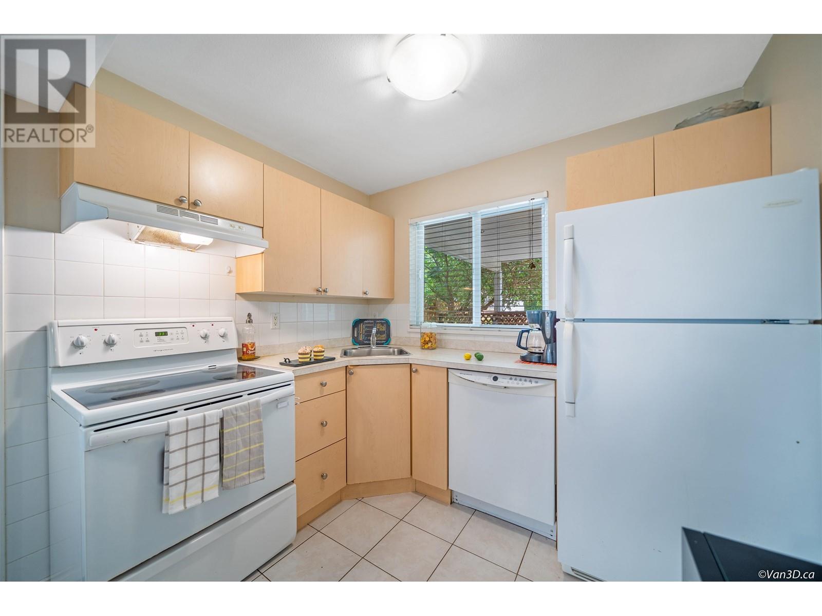 2624 Lincoln Avenue, Port Coquitlam, British Columbia  V3B 8E5 - Photo 25 - R2823783