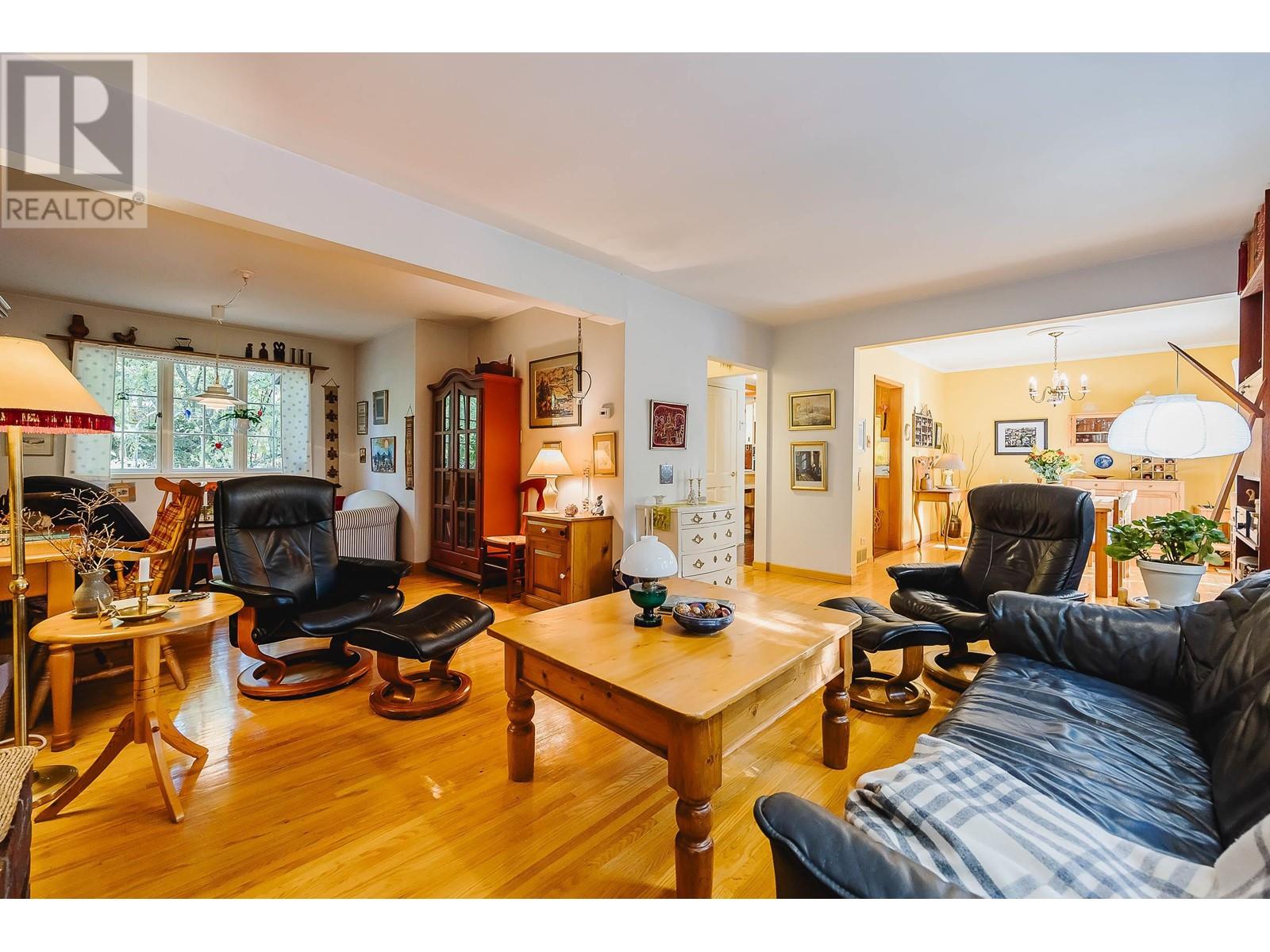 1770 Dansey Avenue, Coquitlam, British Columbia  V3K 3J2 - Photo 12 - R2823804