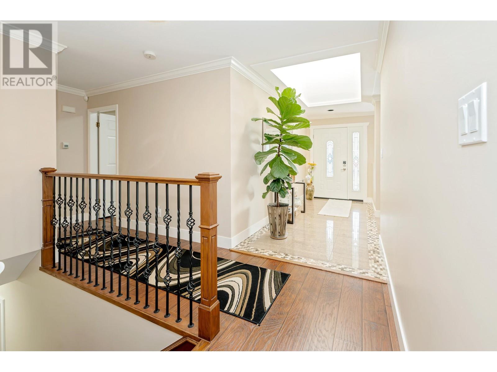 22877 125a Avenue, Maple Ridge, British Columbia  V2X 0N3 - Photo 2 - R2823819