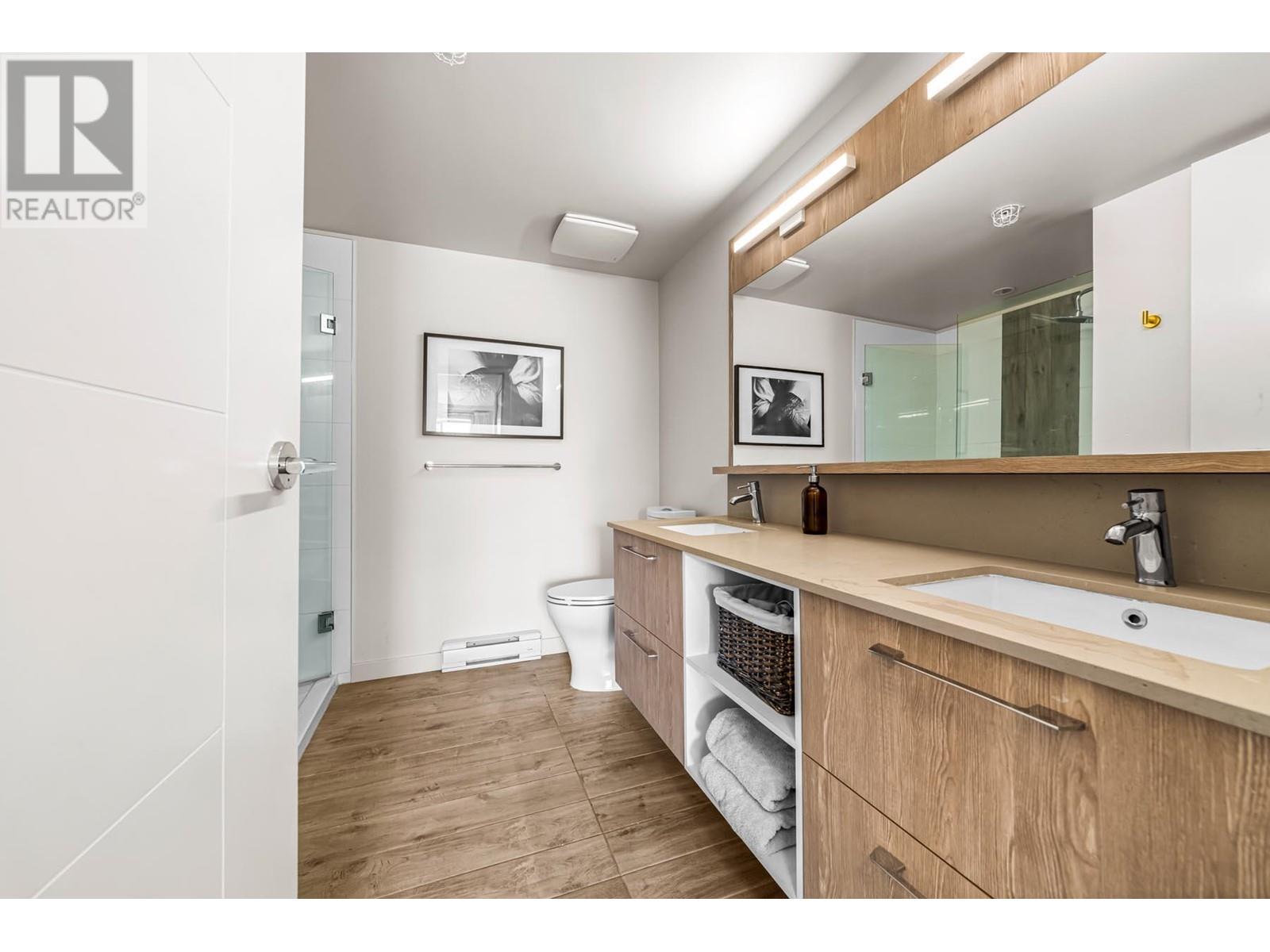 1015 Quebec Street, New Westminster, British Columbia  V3M 0M3 - Photo 12 - R2823636