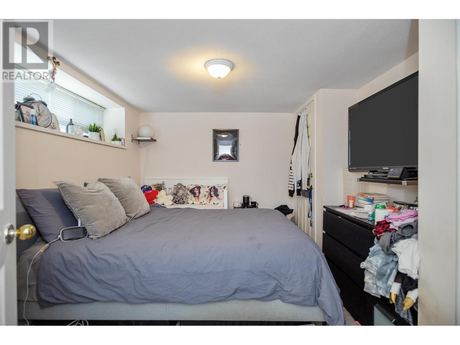 4355 Winnifred Street, Burnaby, British Columbia  V5J 2S7 - Photo 16 - R2823021