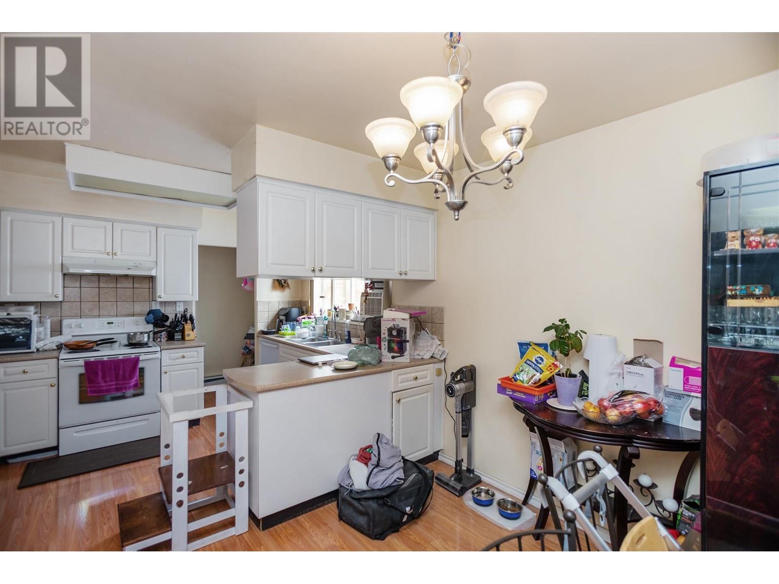 4355 Winnifred Street, Burnaby, British Columbia  V5J 2S7 - Photo 7 - R2823021